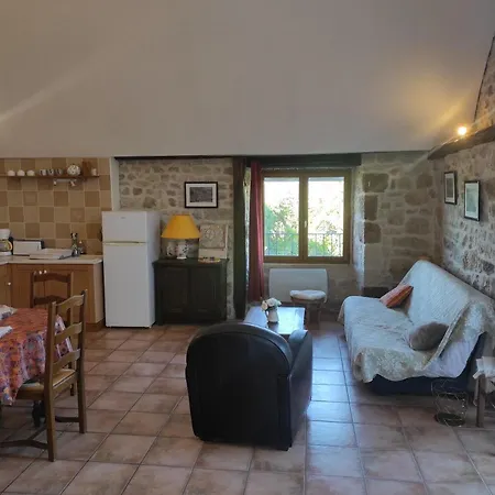 Gite Au Calme Avec Superbe Vue : La Talonie Mouret Buitenkant foto