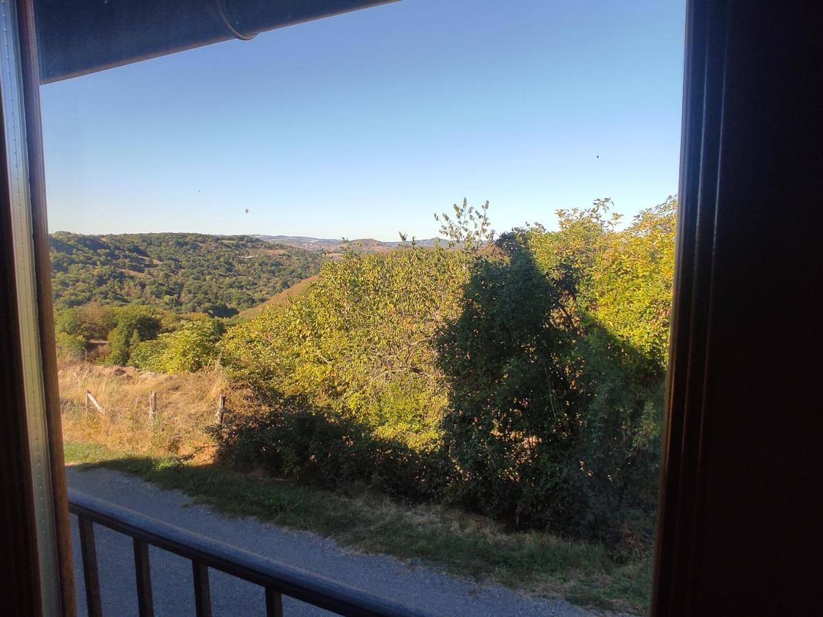 Holiday home Au Calme Avec Superbe Vue : La Talonie